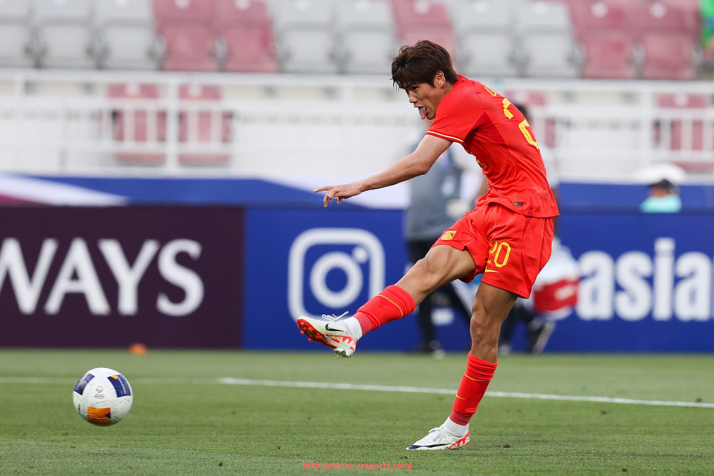 杏彩体育-曼城世俱杯展现的英超荣耀及球队风采